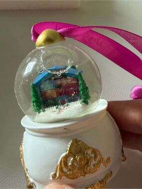 NEW and never used Taylor Swift Lover Snow Globe Ornament